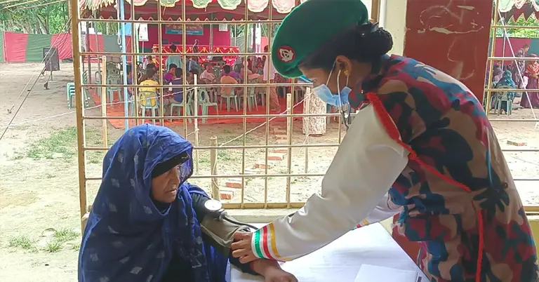 বিজিবির স্বাস্থ্যসেবা ক্যাম্প